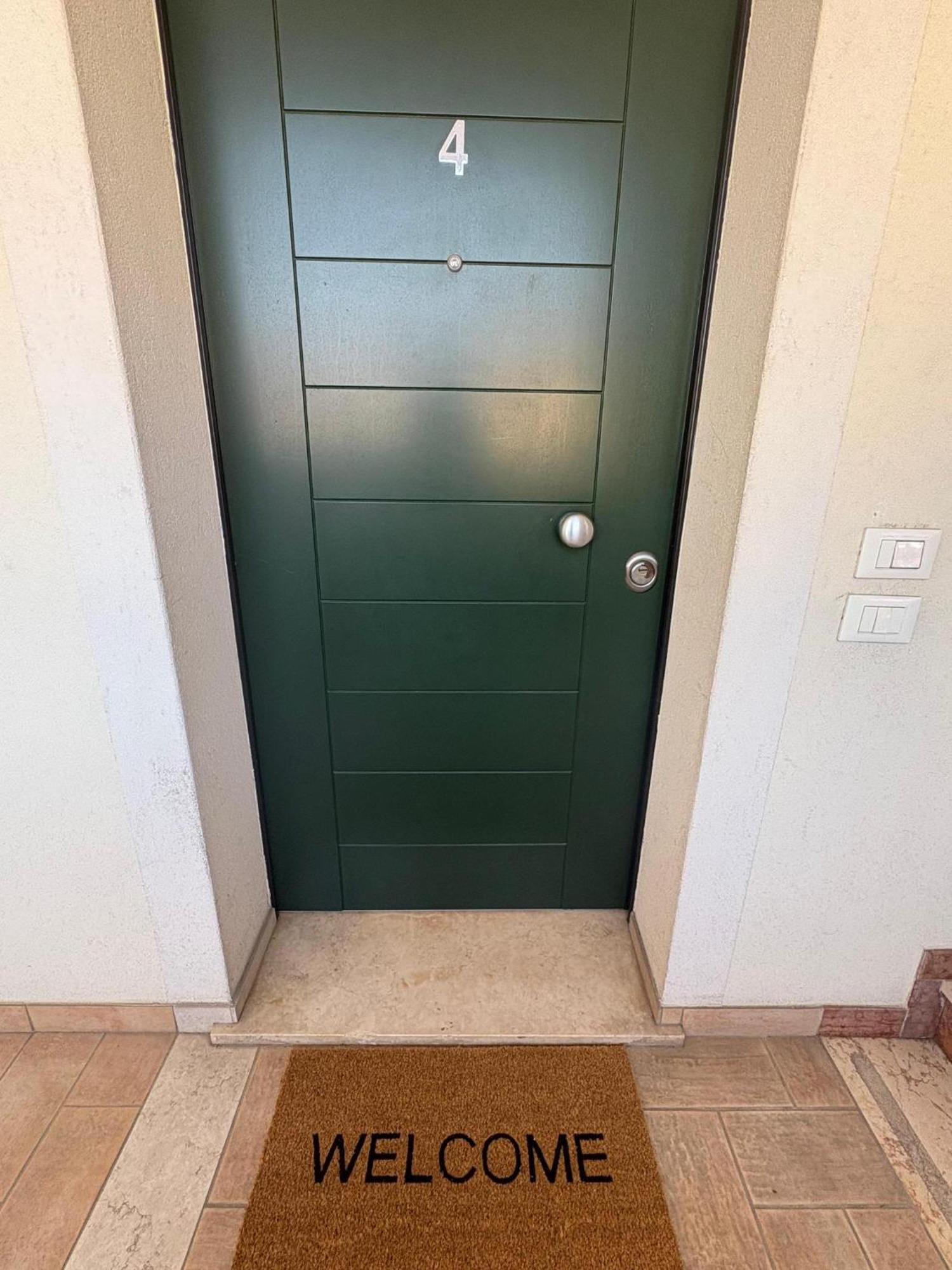Crossroads Apartment Santa Maria la Longa Bagian luar foto