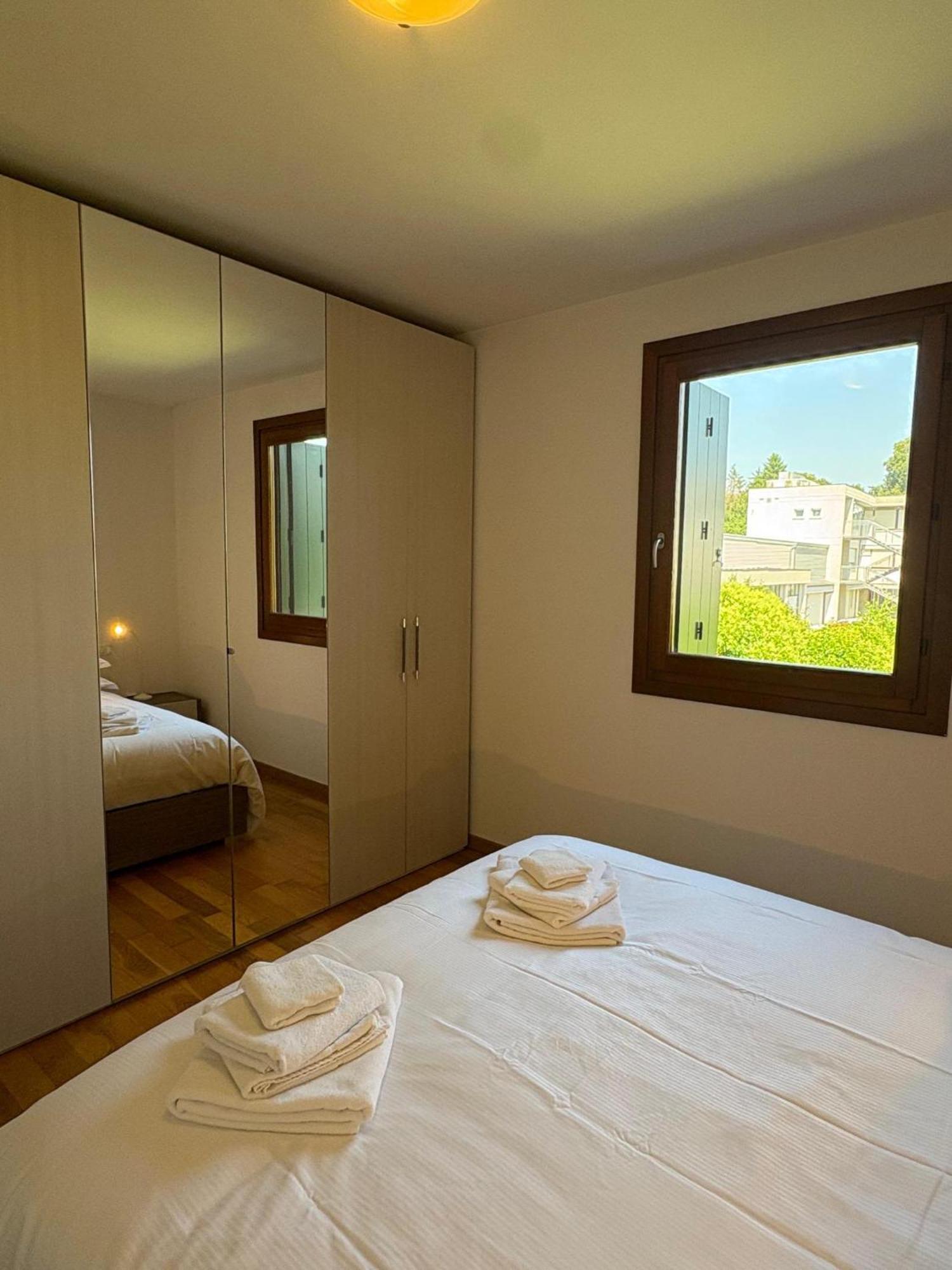 Crossroads Apartment Santa Maria la Longa Bagian luar foto